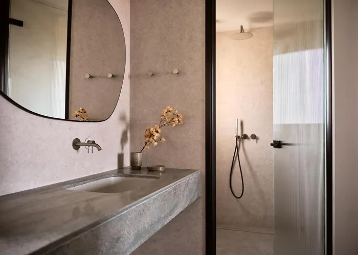 Irini, Official Part Of Cielo