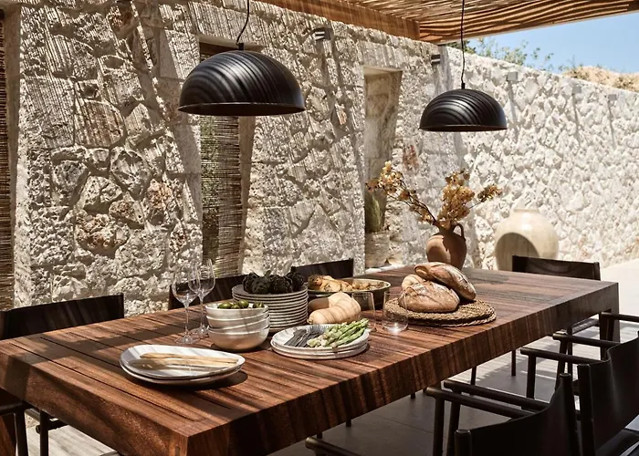 Willa Irini, Official Part Of Cielo