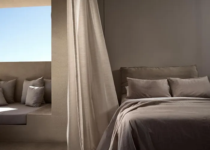 Irini, Official Part Of Cielo Willa