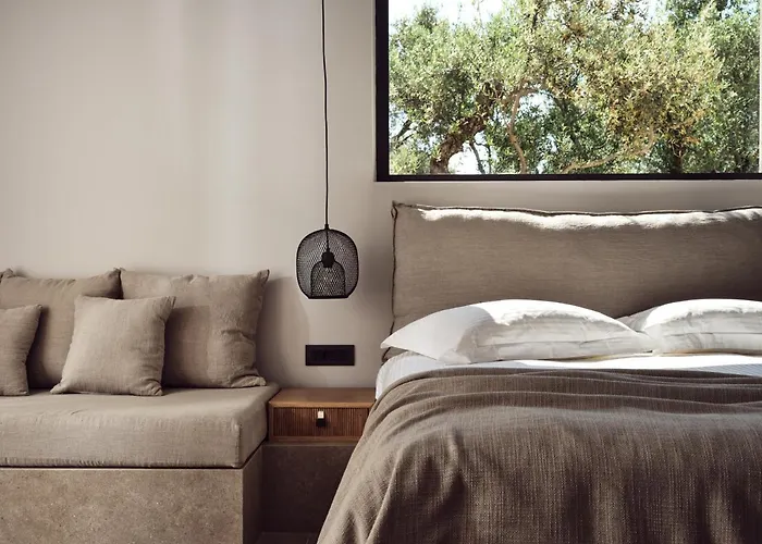 Irini, Official Part Of Cielo Willa *